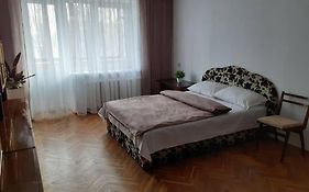 3-кімнатна квартира біля вокзалу